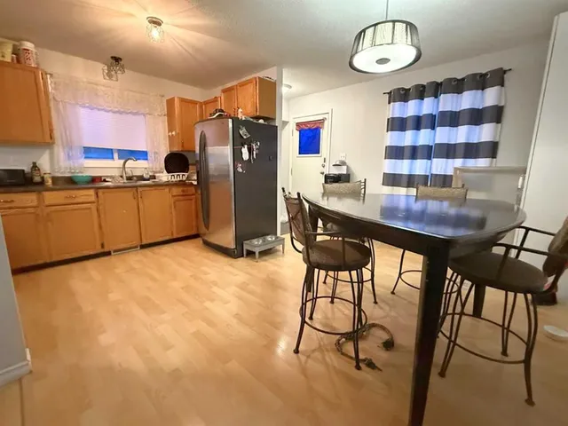 4909 42 St, Athabasca 5