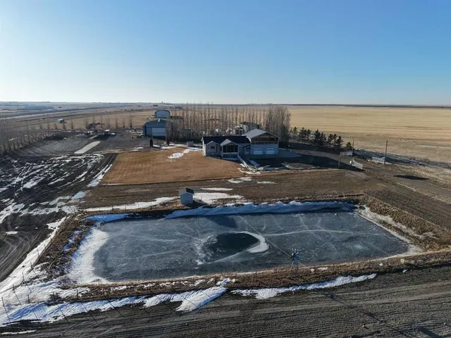 102082 RGE RD 123, Rural Forty Mile No. 8, County of 3