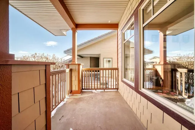 5 Bridle Estates Rd, Calgary 3
