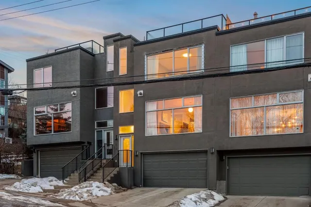 2915 17 St, Calgary 2