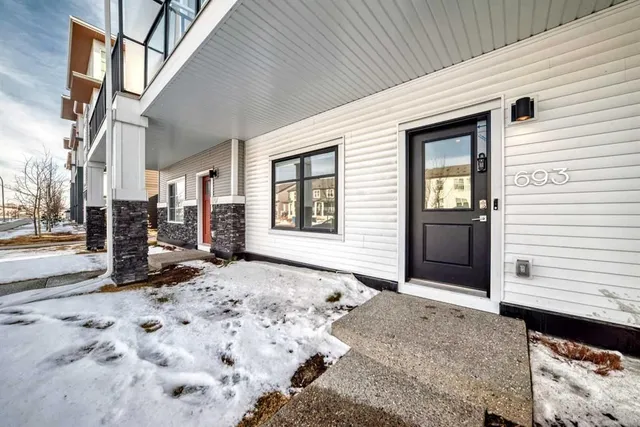 693 Savanna Blvd, Calgary 2