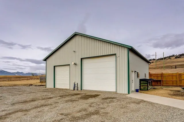 2222 TWP RD 7-5, Lundbreck 3