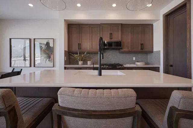 58 Raven Pt, Calgary 2
