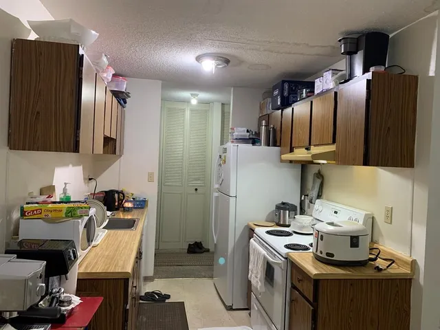 5317 5 Ave #211, Edson 4