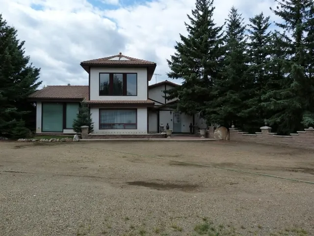 234034 TWP 860, Rural Northern Lights, County of 4