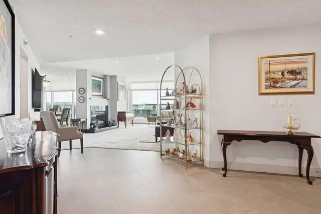 837 2 Ave #901, Calgary 3