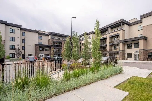 80 Greenbriar Pl #3103, Calgary 2