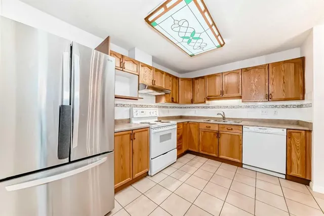 3202 Sienna Park Green, Calgary 5