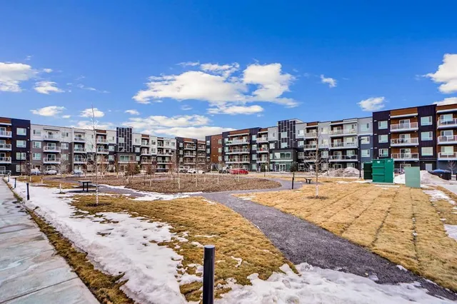 550 Belmont St #4407, Calgary 2