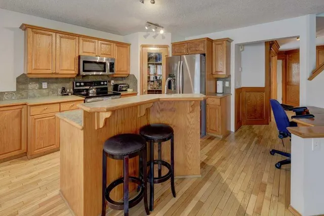 182 Harvest Creek Close, Calgary 2