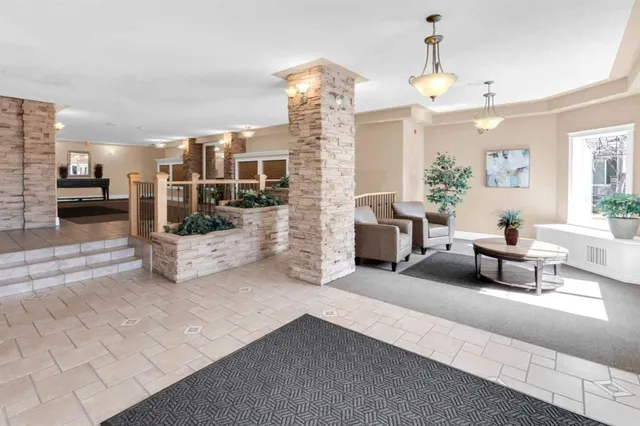 345 Rocky Vista Pk #203, Calgary 2