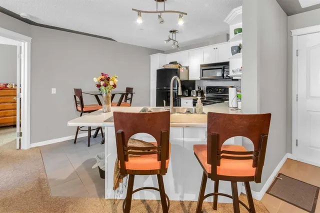 345 Rocky Vista Pk #203, Calgary 5