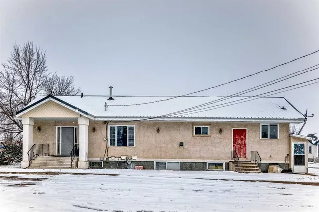 5001 62 Ave, Ponoka 3