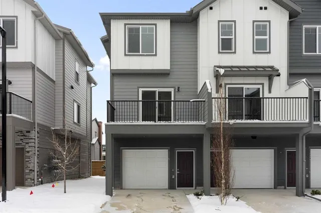 2231 81st St #116, Calgary 2