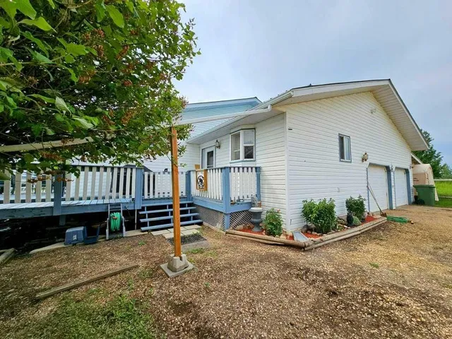 2718 Jackson St, Wabasca 4