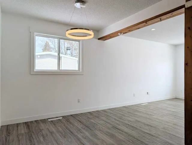 400 4 St, Slave Lake 4