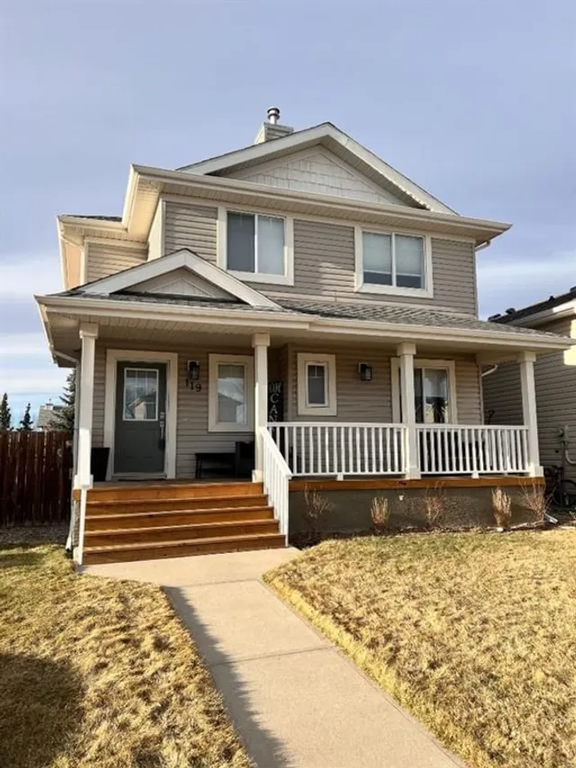 119 Heritage Crt, Lethbridge 2