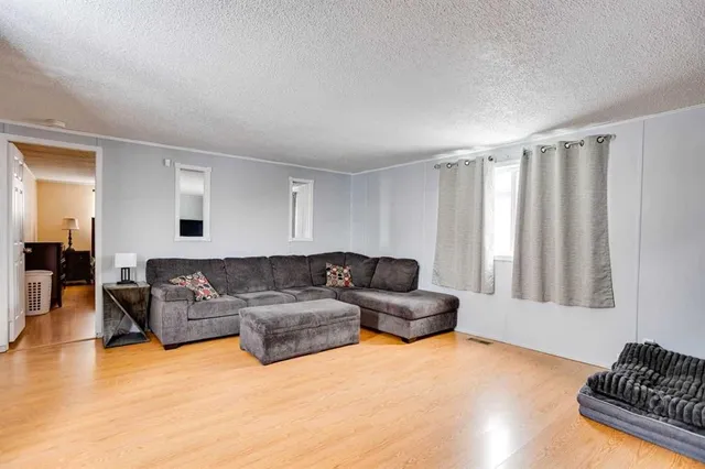 101 Clausen Cres, Fort McMurray 5