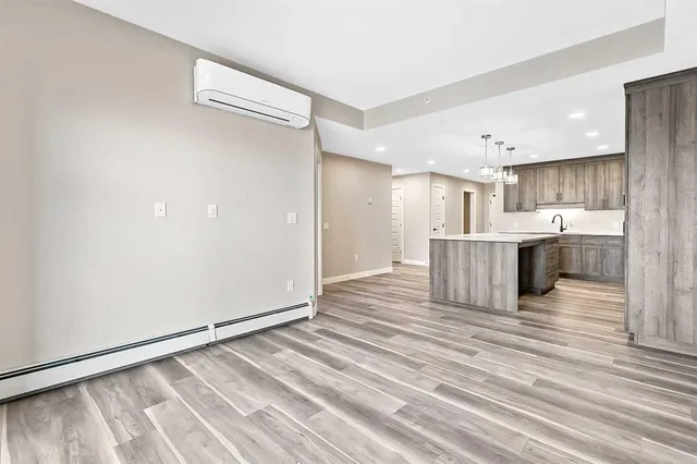 97 Station Dr #405, Sylvan Lake 5
