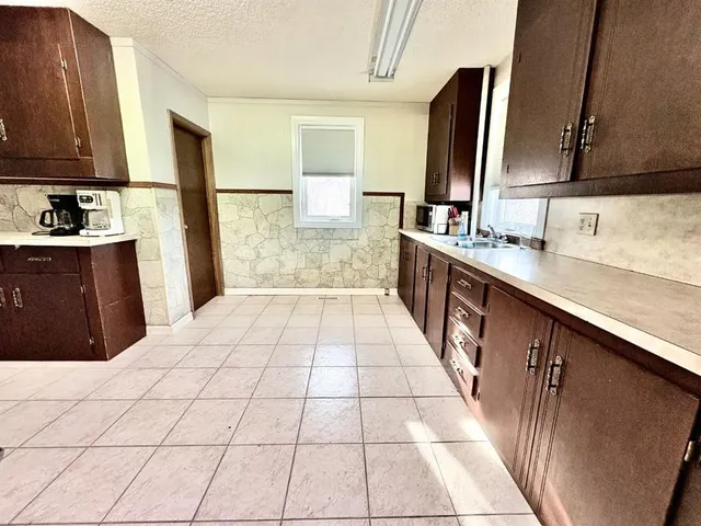 110 1 Ave, Acadia Valley 5