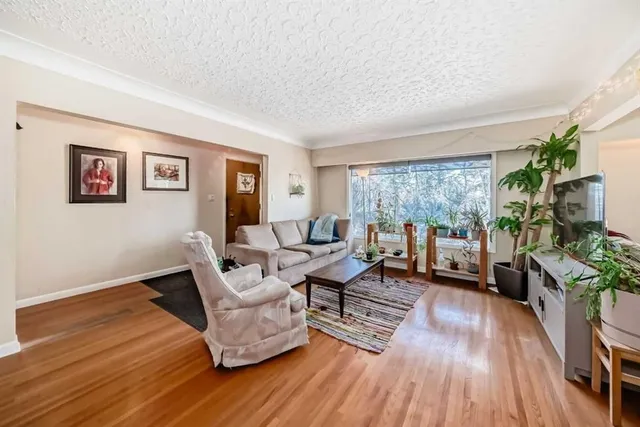 2328 Capitol Hill Cres, Calgary 5