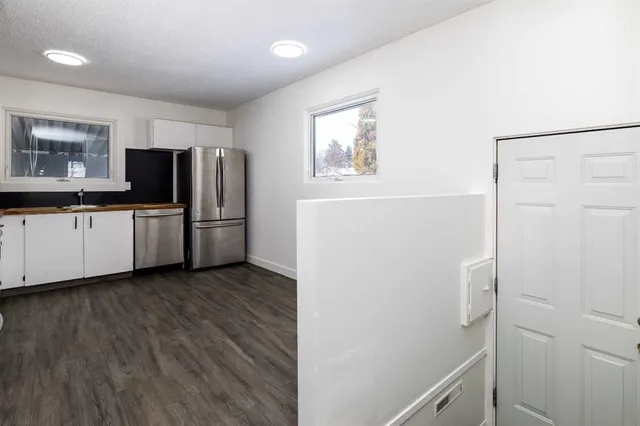 47 Olsen St, Red Deer 5