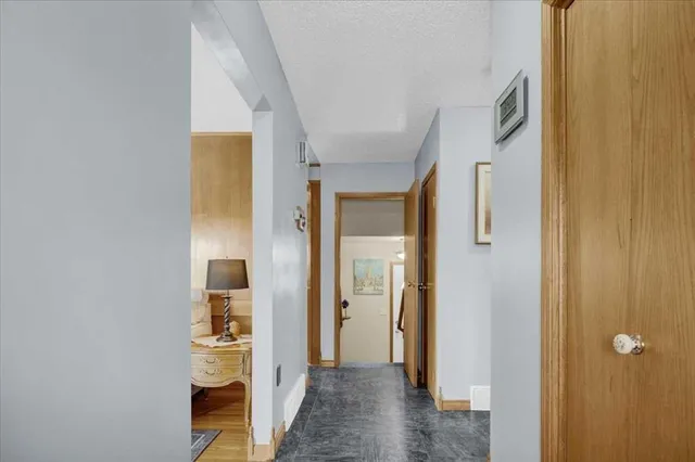 415 12 St, Drumheller 5