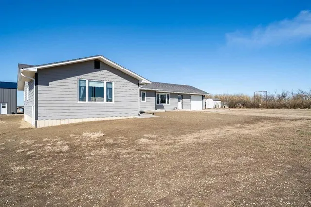 95012 Range Road 105, Rural Forty Mile No. 8, County of 3