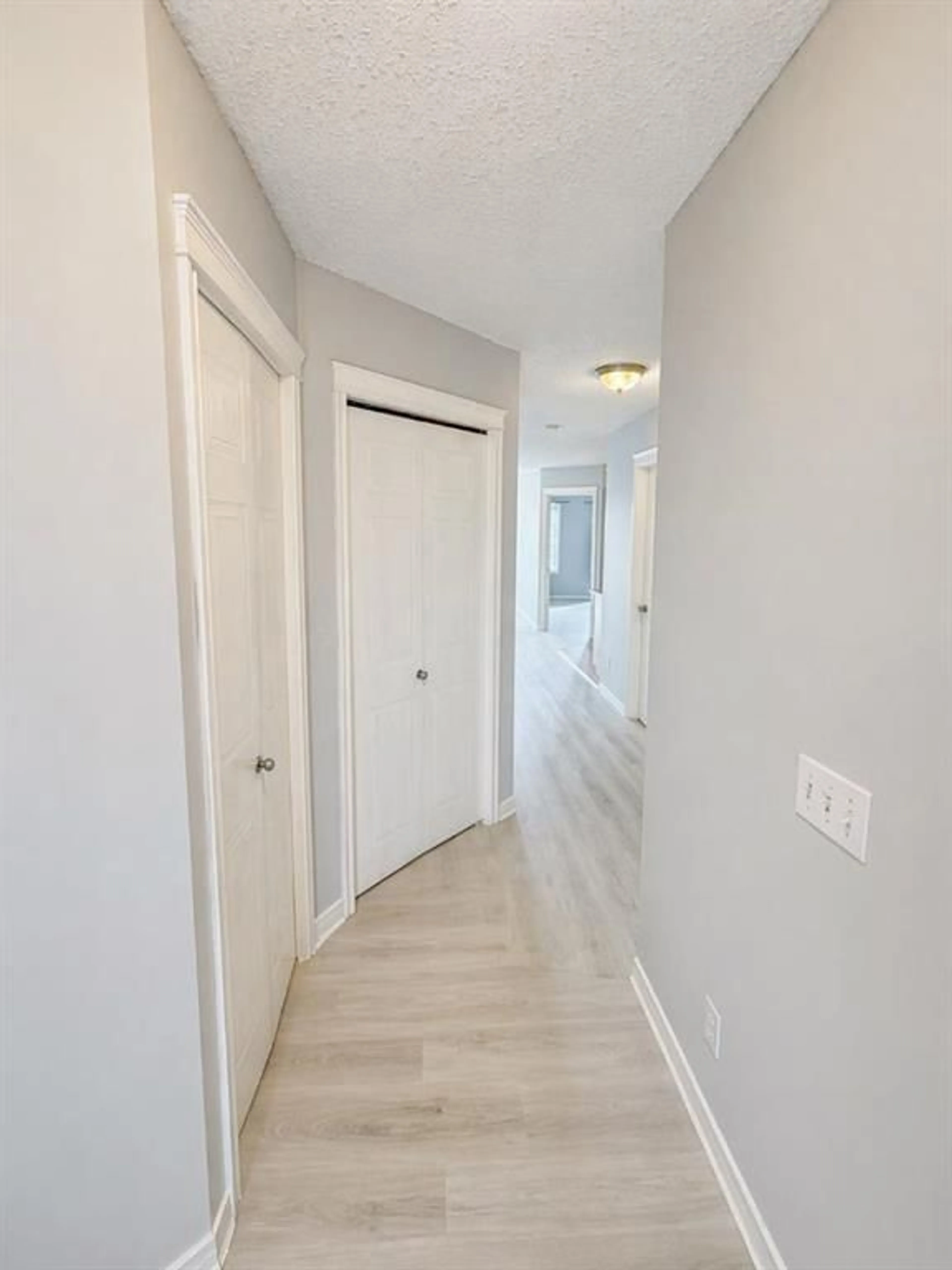 pillar/IMG-A2299213_3.jpg