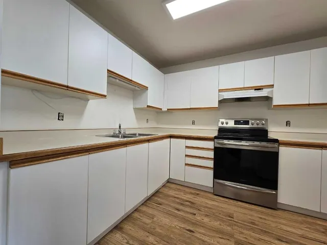 8520 99 Ave #202, Peace River 5
