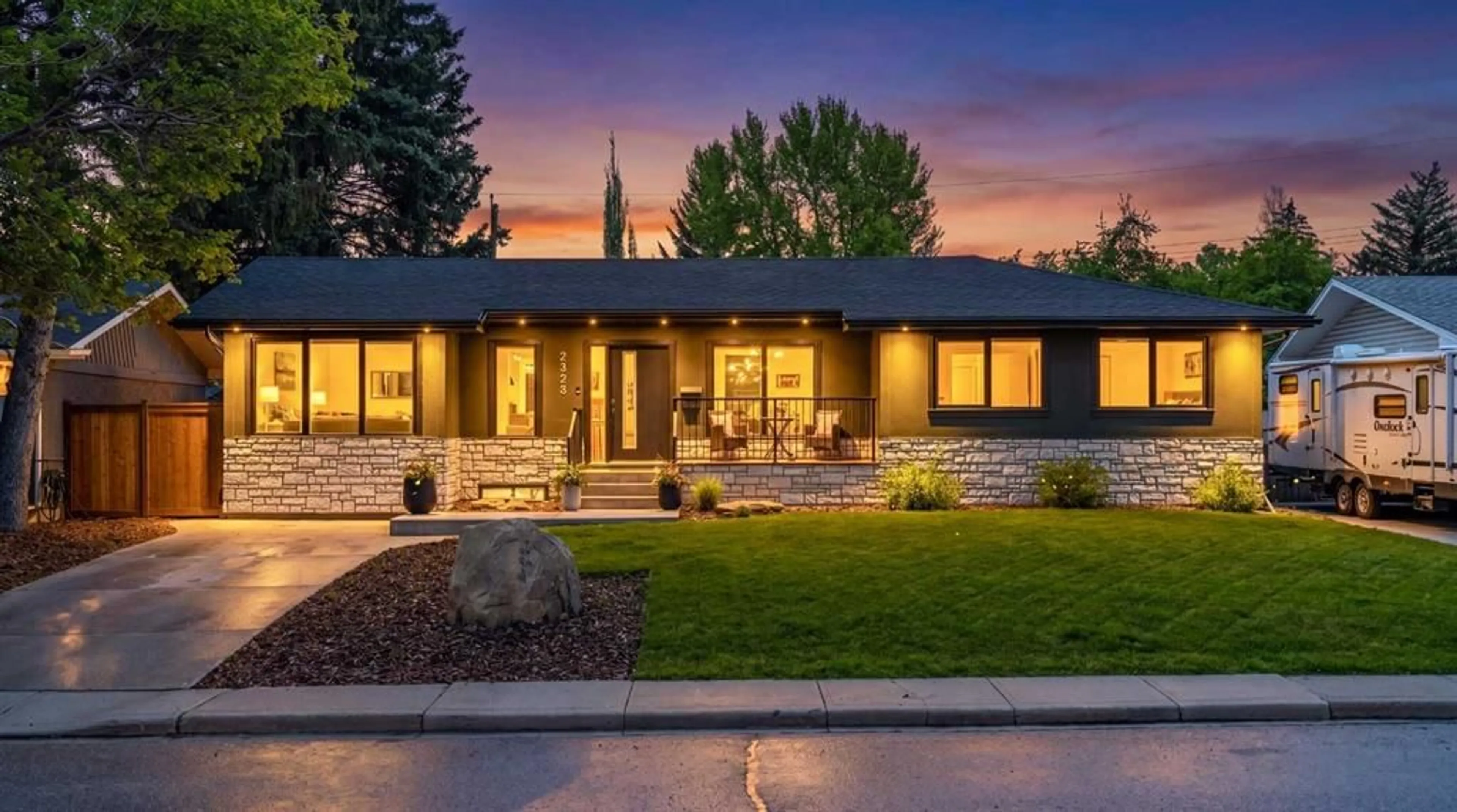 pillar/IMG-A2300339_1.jpg