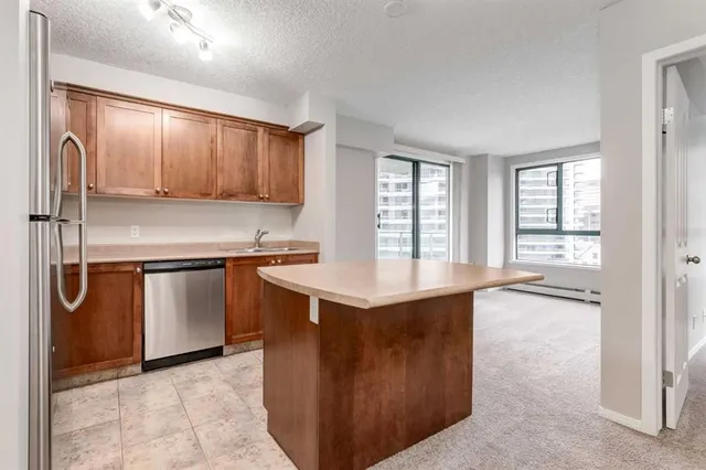 1111 6 Ave #1014, Calgary 3