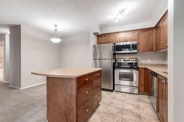 1111 6 Ave #1014, Calgary 4