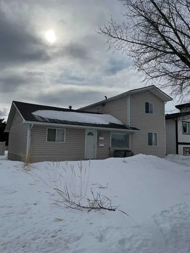 10531 104 Ave, Grande Prairie 2