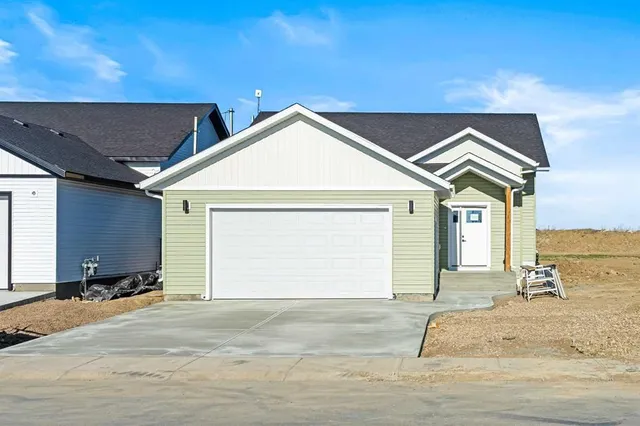 1308 56 Ave, Lloydminster 1