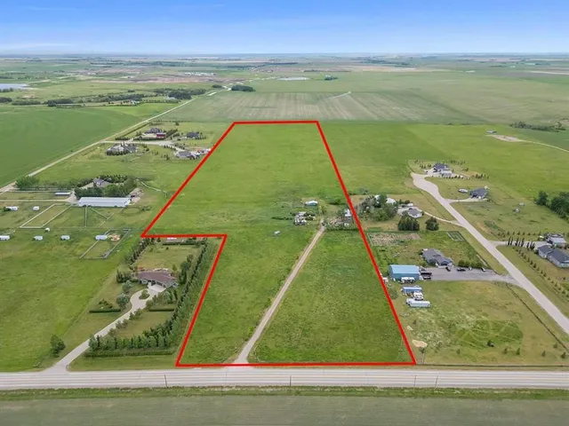 254015 Township Road 240 Rd, Rural Wheatland County