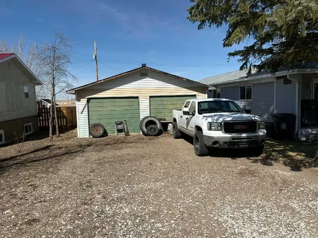 405 1 Ave, Coutts 2