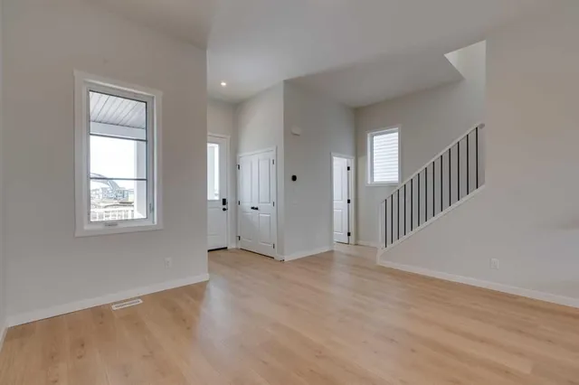 1273 Creekview Dr, Calgary 3