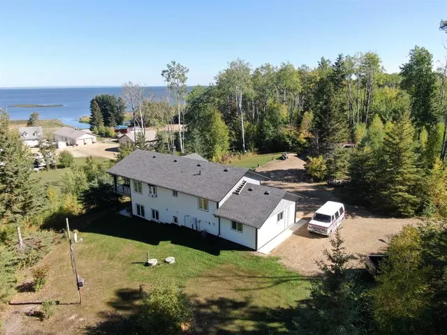 1st Avenue Key Cove Estates #10, Joussard 4