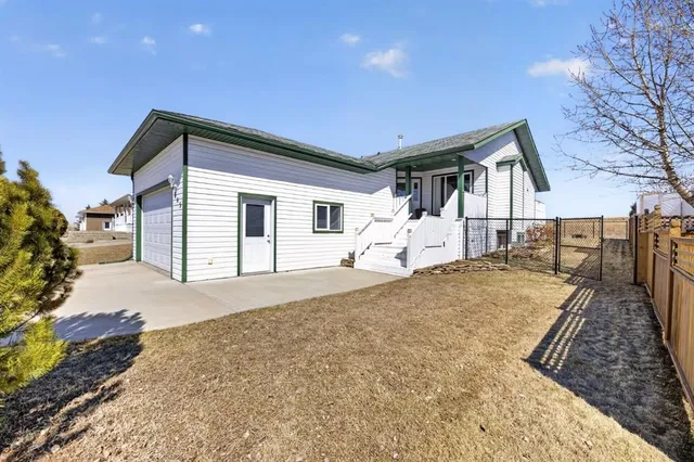 505 1 St, Linden 3