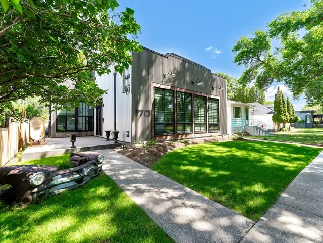 170 2 St, Medicine Hat 3