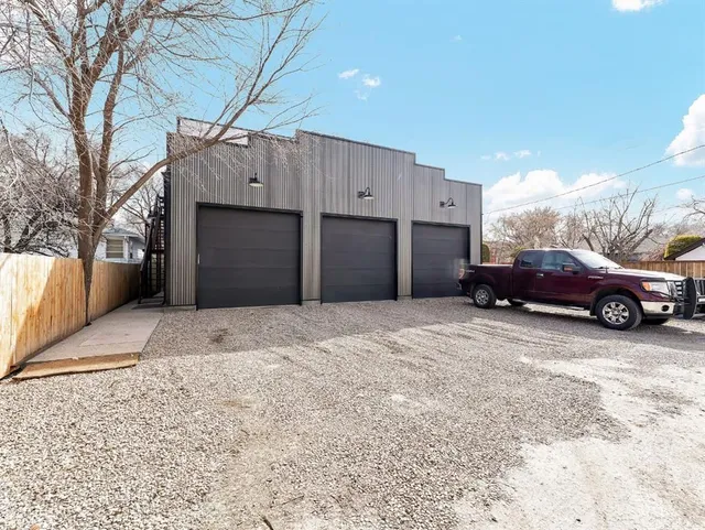 170 2 St, Medicine Hat 5