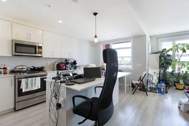 1734 11 Ave #304, Calgary 4