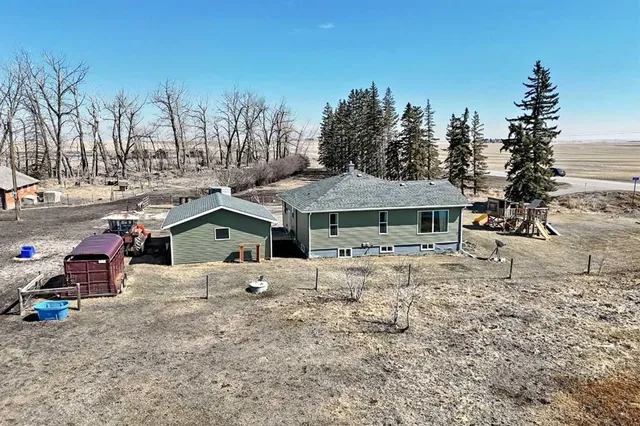 225074 Highway 561, Rural Wheatland County 5