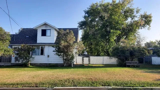 1111 2 Ave, Drumheller 2