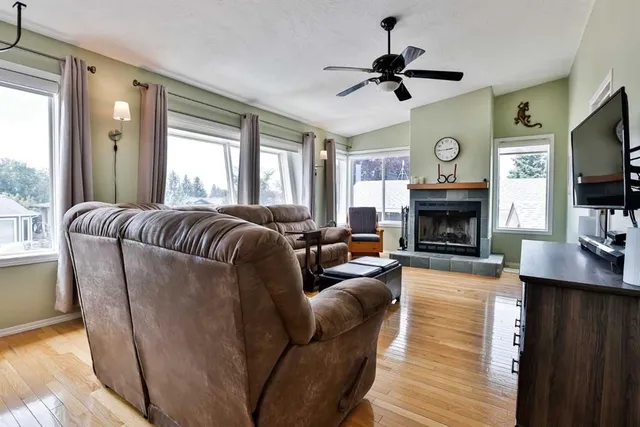 645 Lakeside Dr, Rural Vulcan County 3