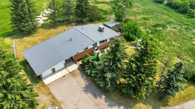 121 Cousin St, Rural Wheatland County 4