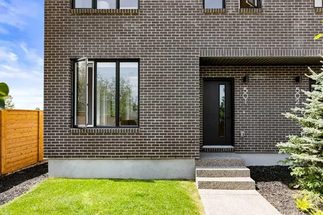 8155 8 Ave #501, Calgary