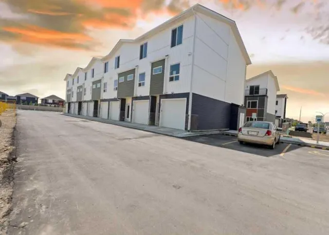 52 Red Sky Villas #314, Calgary 5