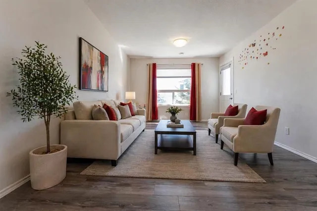 8 Bayside Pl #107, Strathmore 4